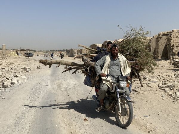 مردم هلمند پس از جنگ به خانه های شان برمی‌گردند. - اسپوتنیک افغانستان  