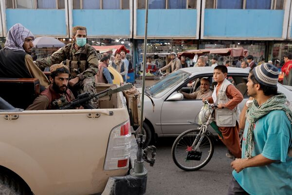 گزمه طالبان در جاده های کابل. - اسپوتنیک افغانستان  