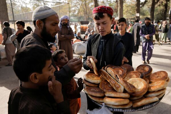 زندگی روزمره مردم عوام در حکومت طالبان - اسپوتنیک افغانستان  