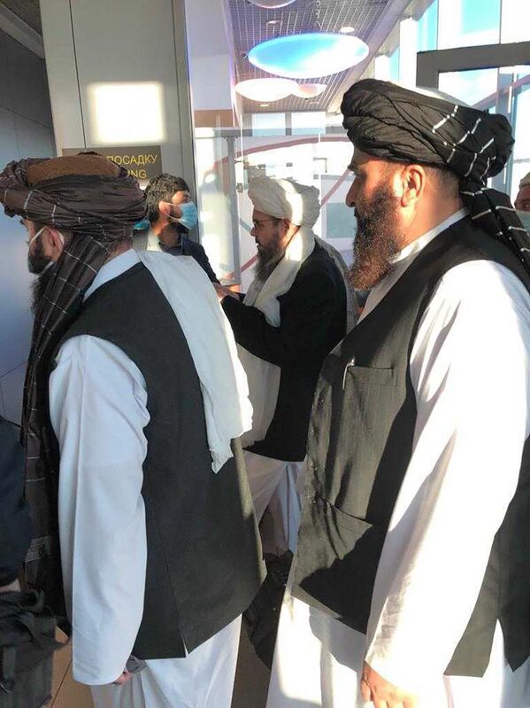 ورود طالبان به مسکو برای شرکت در نشست تروئیکای گسترش یافته. - اسپوتنیک افغانستان  