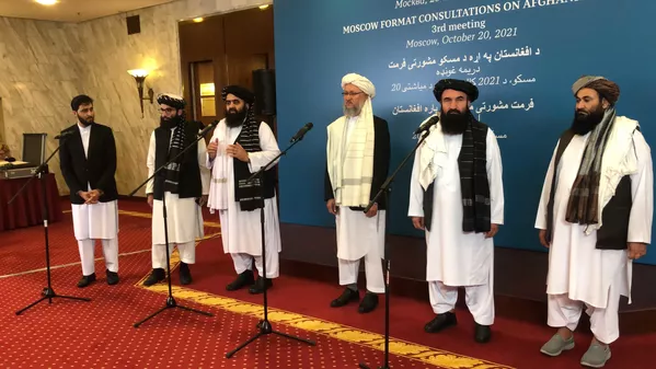 هیئت طالبان (گروه ممنوع در روسیه) در نشست «فرمت مسکو» پیرامون افغانستان هیئت طالبان (گروه ممنوع در روسیه) در نشست «فرمت مسکو» پیرامون افغانستان - اسپوتنیک افغانستان
