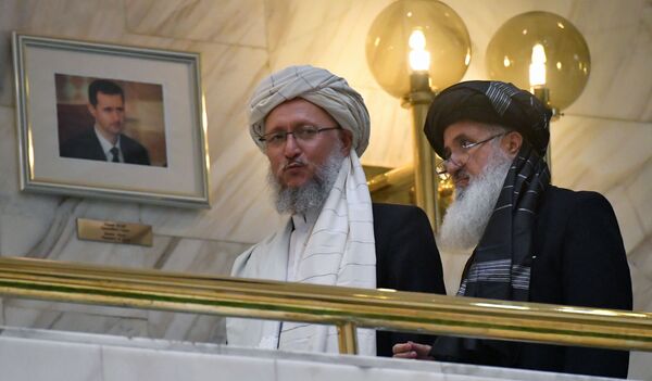 عبدالسلام حنفی معاون نخست‌وزیر و سرپرست هیئت طالبان (گروه ممنوع در روسیه) در نشست «فرمت مسکو» پیرامون افغانستان - اسپوتنیک افغانستان  