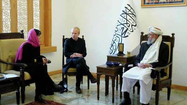 دیدار حنفی با نماینده ویژه سازمان ملل برای افغانستان - اسپوتنیک افغانستان  