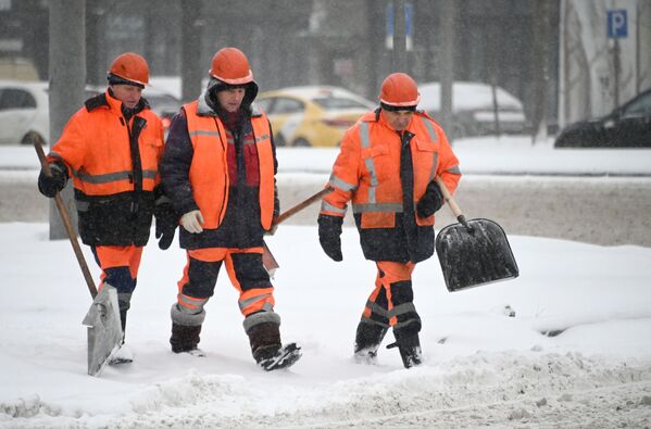 بارش شدید برف در مسکو رکورد زد. - اسپوتنیک افغانستان  