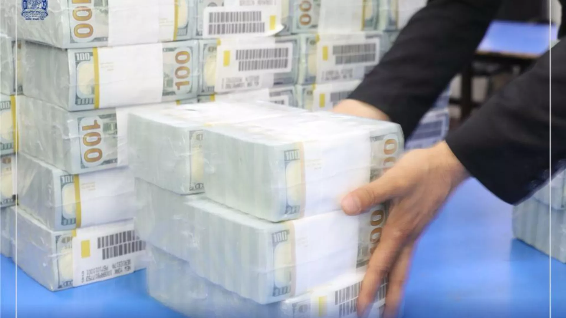 تحویل بیش از 19 میلیون دالر کمک های بشردوستانه به بانک بین المللی افغانستان (AIB) 