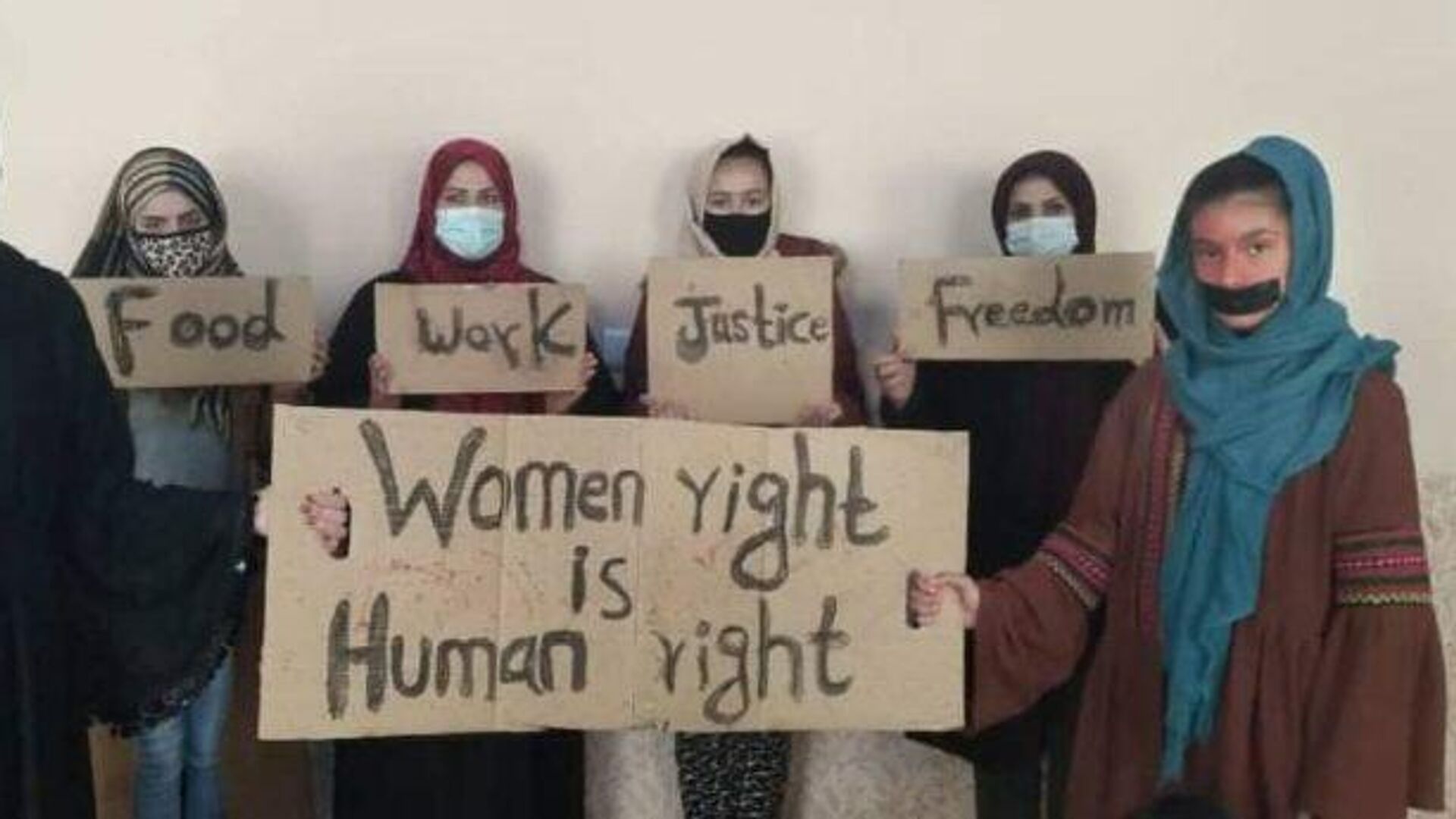  زنان معترض در کاپیسا: حق زنان، حق بشر است - اسپوتنیک افغانستان  , 1920, 21.02.2022