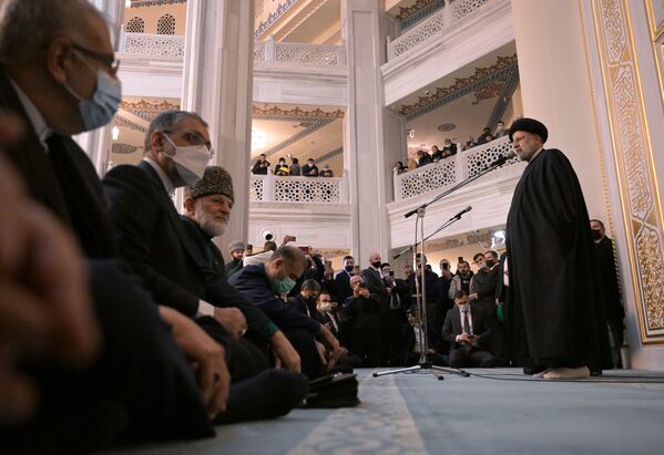 حضور رئیس‌جمهور ایران در مسجد جامع روسیه - اسپوتنیک افغانستان  