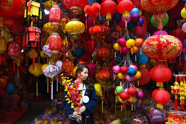 آمادگی برای سال نو قمری در هانوی ویتنام/11جنوری 2022 - اسپوتنیک افغانستان  
