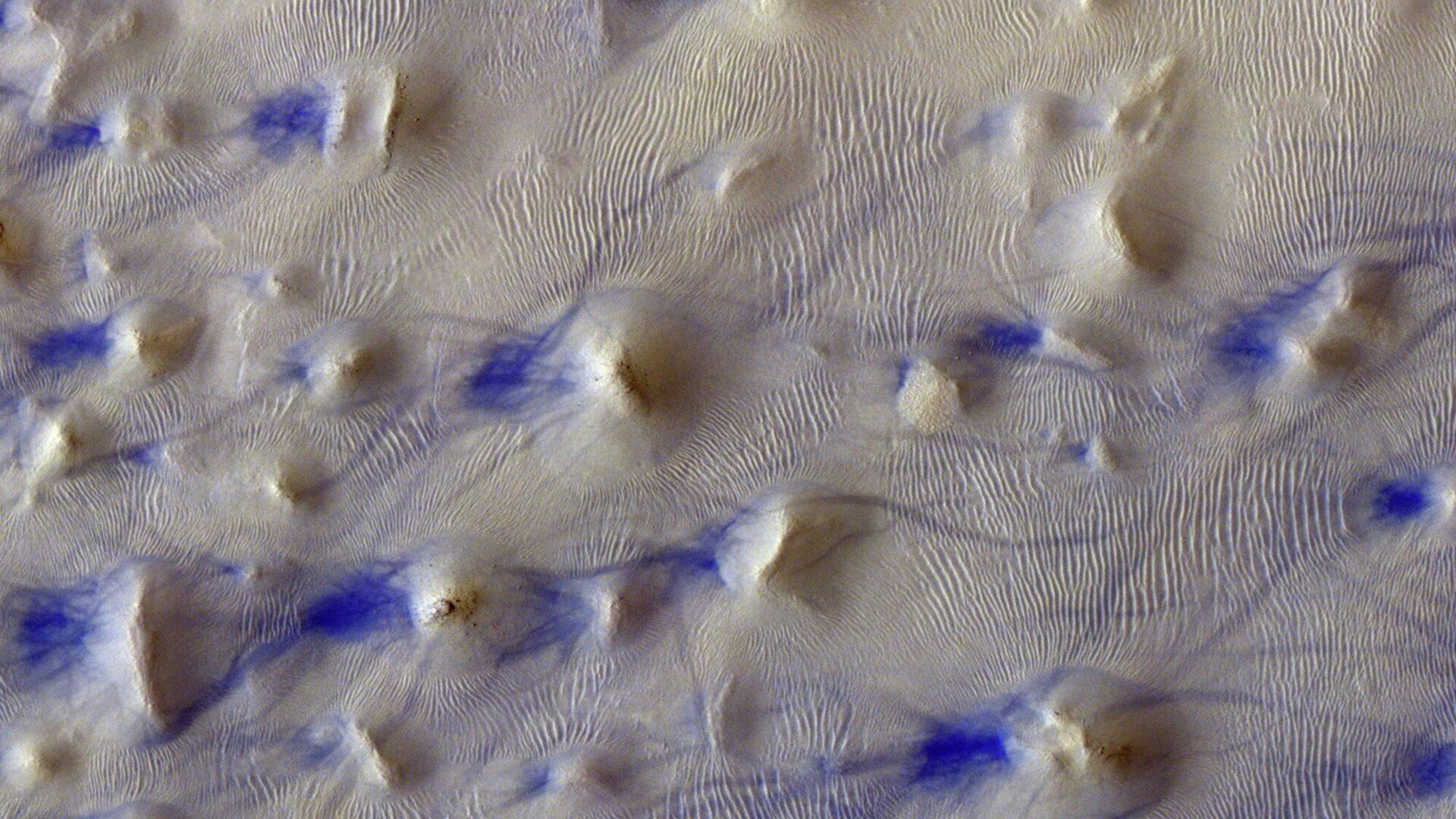 This image of mounds, wind-sculpted ripples and dustdevil tracks near Hooke Crater on Mars was taken by ESA Roscosmoson 1 February  - اسپوتنیک افغانستان  , 1920, 13.02.2022