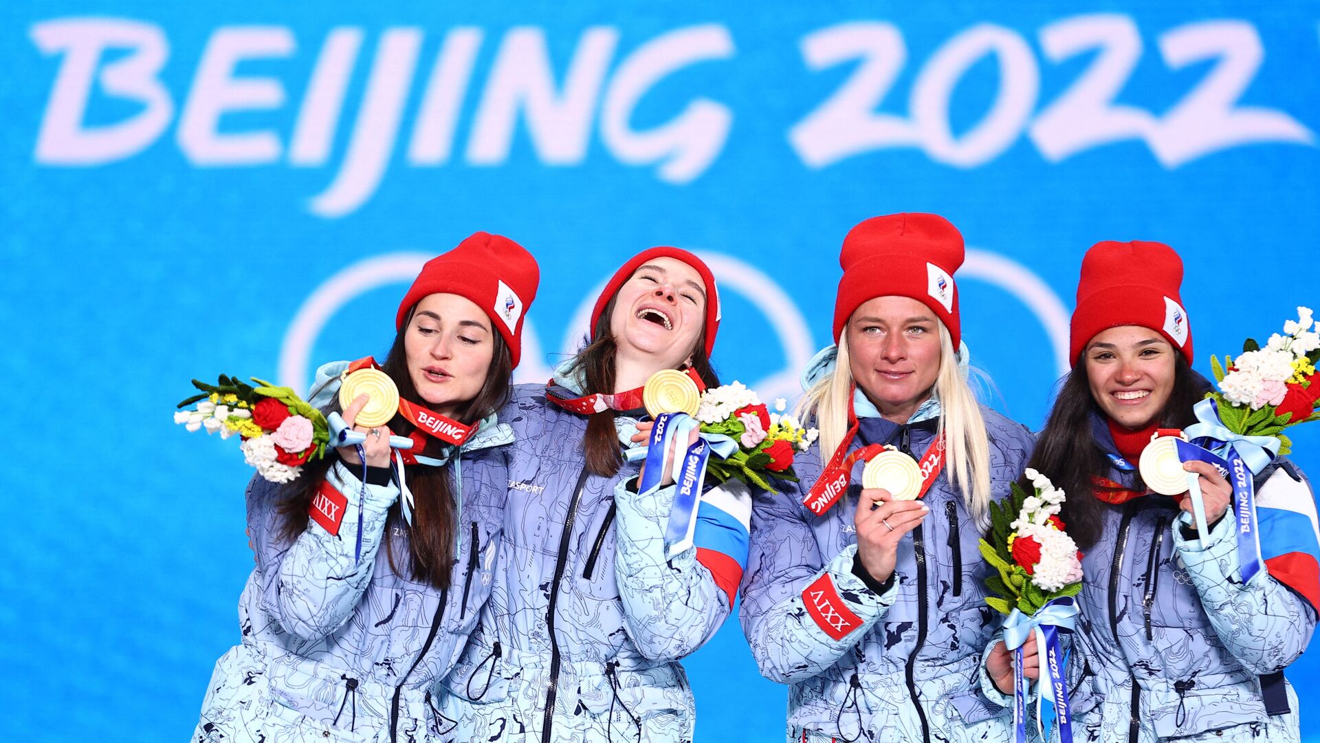 Российские спортсменки, завоевавшие золотые медали в эстафетной лыжной гонке 4 х 5 км среди женщин на XXIV зимних Олимпийских играх в Пекине - اسپوتنیک افغانستان  , 1920, 20.07.2022