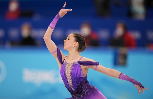 درخشش دختران ورزشکار در بازی های المپیک زمستانی پکن، کامیلا والیوا از روسیه. - اسپوتنیک افغانستان  