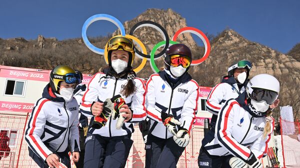 Члены женской сборной Франции по горнолыжному спорту на XXIV зимних Олимпийских играх в Пекине - اسپوتنیک افغانستان  