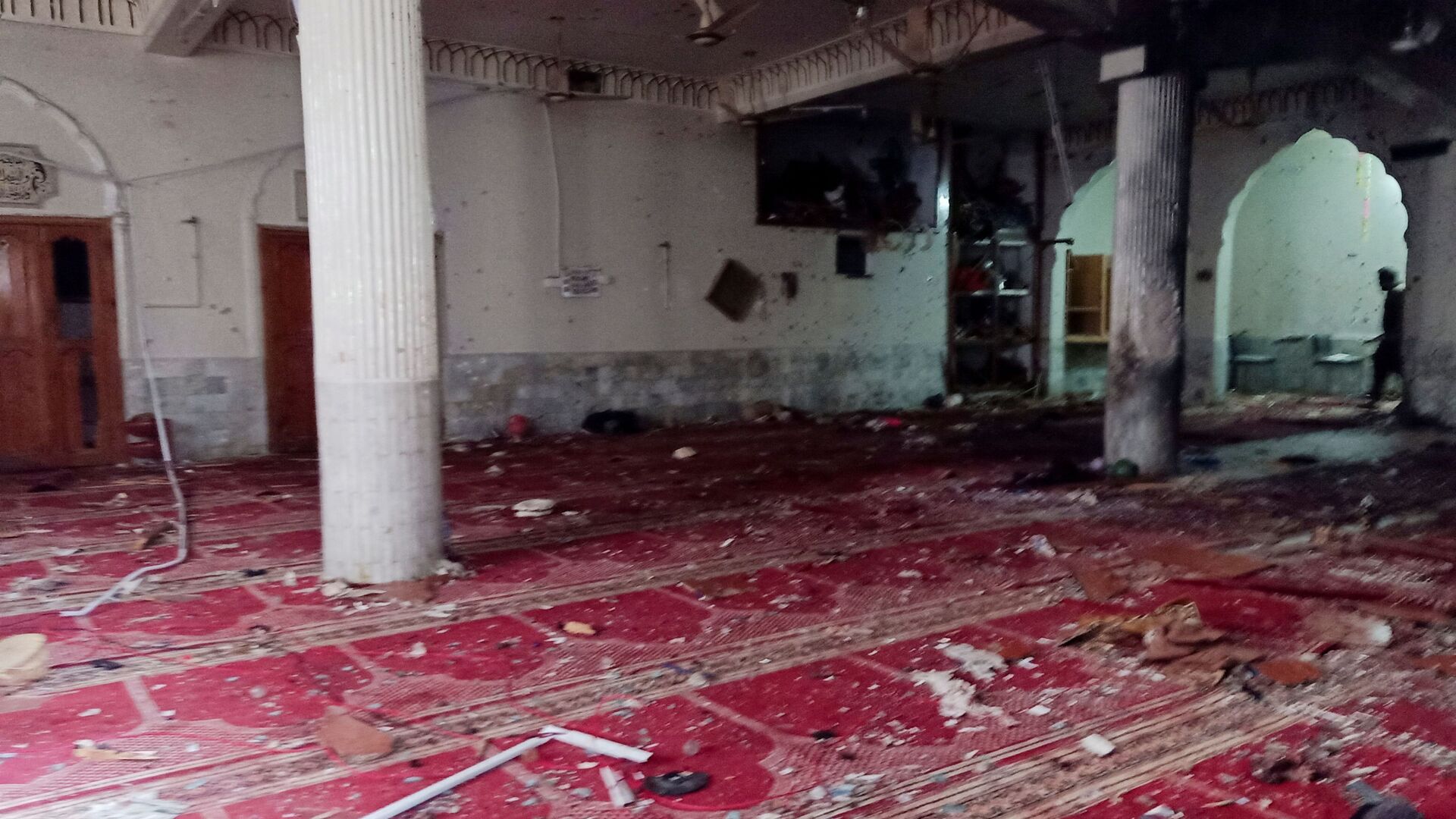 На месте взрыва бомбы во время пятничной молитвы в мечети пакистанского Пешавара - اسپوتنیک افغانستان  , 1920, 05.03.2022