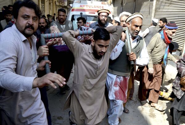 انفجار در مسجدی در پیشاور پاکستان ده ها کشته و زخمی بر جای گذاشت - اسپوتنیک افغانستان  
