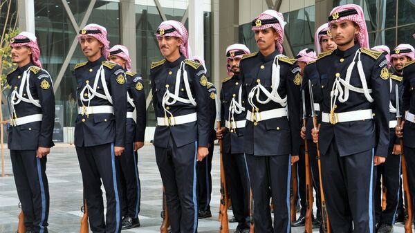 Военнослужащие Почетного караула вооруженных сил Королевства Саудовская Аравия на открытии выставки World Defense Show-2022 в Эр-Рияде - اسپوتنیک افغانستان  