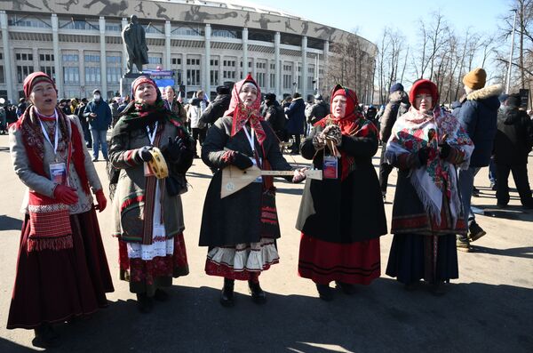 کنسرت ویژه به مناسبت جشن سالگرد الحاق کریمه به روسیه در ورزشگاه لوژنیکی مسکو برگزار شد. - اسپوتنیک افغانستان  