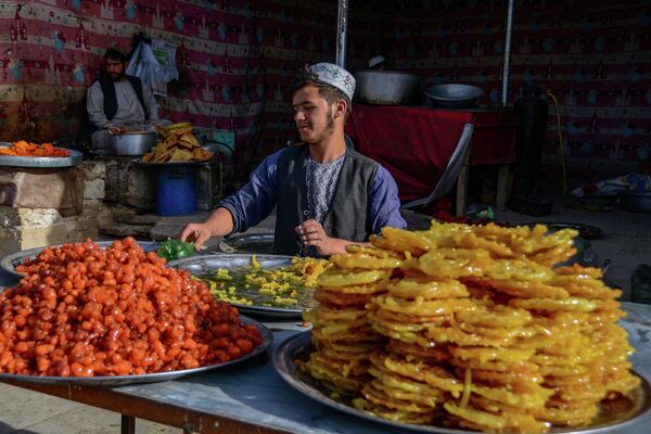 بازار شیرینی فروشی قندهار افغانستان در ماه مبارک رمضان - اسپوتنیک افغانستان  
