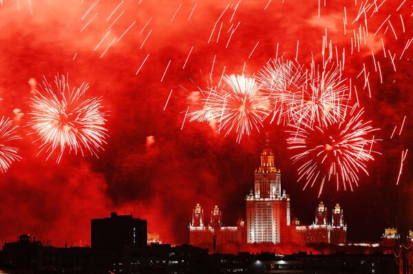آتش بازی به افتخار جشن پیروزی در مسکو - اسپوتنیک افغانستان  