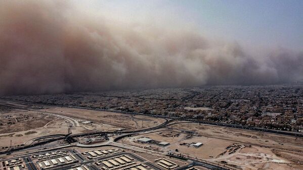 طوفان شن در آسمان کویت. - اسپوتنیک افغانستان  