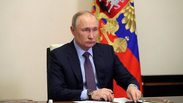 Президент РФ В. Путин провел совещание о текущей ситуации в нефтегазовом секторе - اسپوتنیک افغانستان  
