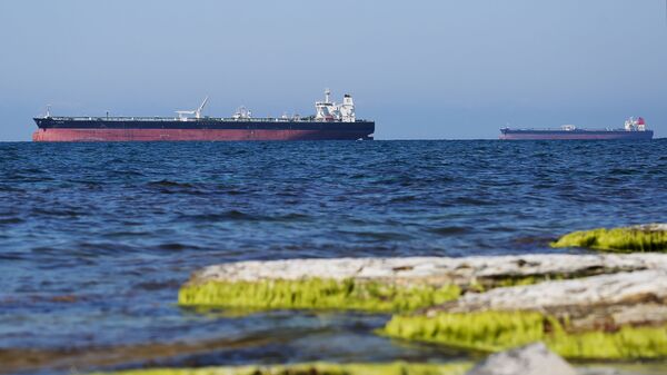 Нефтяные танкеры на рейде в Цемесской бухте - اسپوتنیک افغانستان  