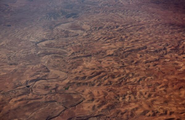 نمای هوایی از پنجره طیاره روی کشور مراکش. - اسپوتنیک افغانستان  