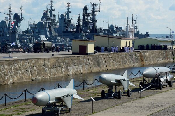 کشتی های جنگی روسیه در کرونشتاد. - اسپوتنیک افغانستان  