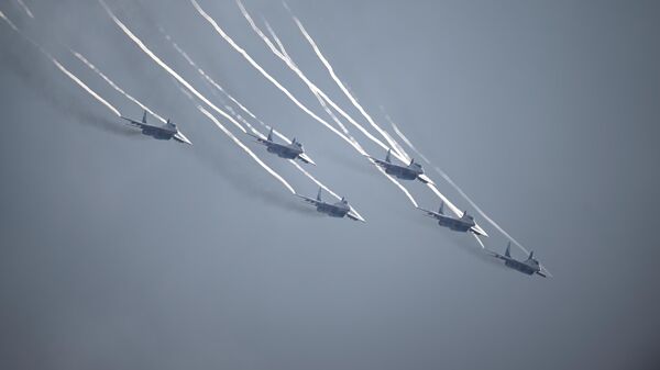 Самолеты МиГ-29УБ из авиационной группы высшего пилотажа Стрижи на открытии форума Армия-2022 и армейских международных игр - اسپوتنیک افغانستان  