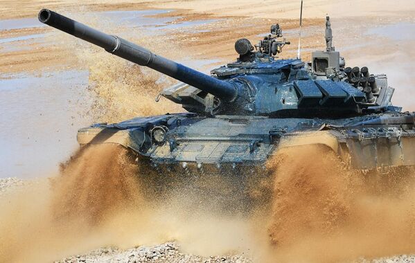 تانک T-72B3 تیم نظامی ویتنام در جریان رقابت خدمه تانک در مسابقات بیاتلون ناتک - 2022 در زمین آموزشی نظامی آلابینو در حومه مسکو. - اسپوتنیک افغانستان  