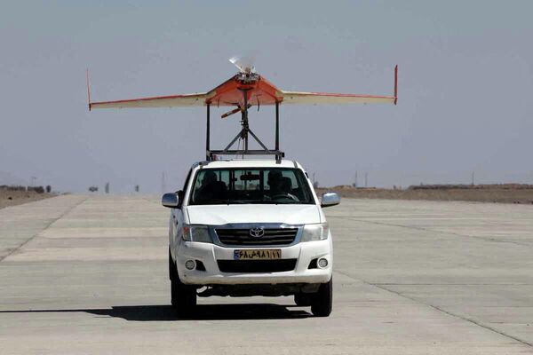 طیارۀ بدون سرنشین نظامی (پهپاد) ارتش ایران روی  یک وسیله نقلیه نصب شده است. - اسپوتنیک افغانستان  