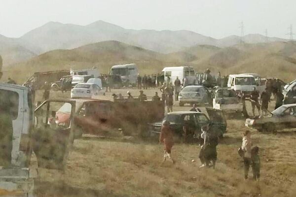 ساکنان منطقه لایلیوکس بخاطر تیراندازی مداوم تاجیکستان خانه های خود را ترک میکنند. - اسپوتنیک افغانستان  