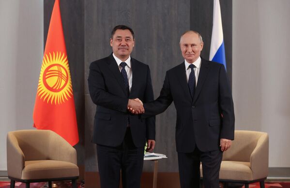 دیدار ولادیمیر پوتین با صدر جباروف، رئیس جمهور  قرقیزستان - اسپوتنیک افغانستان  