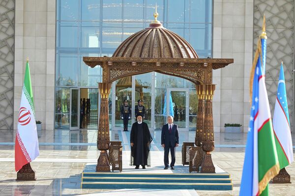 دیدار سید ابراهیم رئیسی، با شوکت میرضیایف، رئیس جمهور ازبکستان - اسپوتنیک افغانستان  