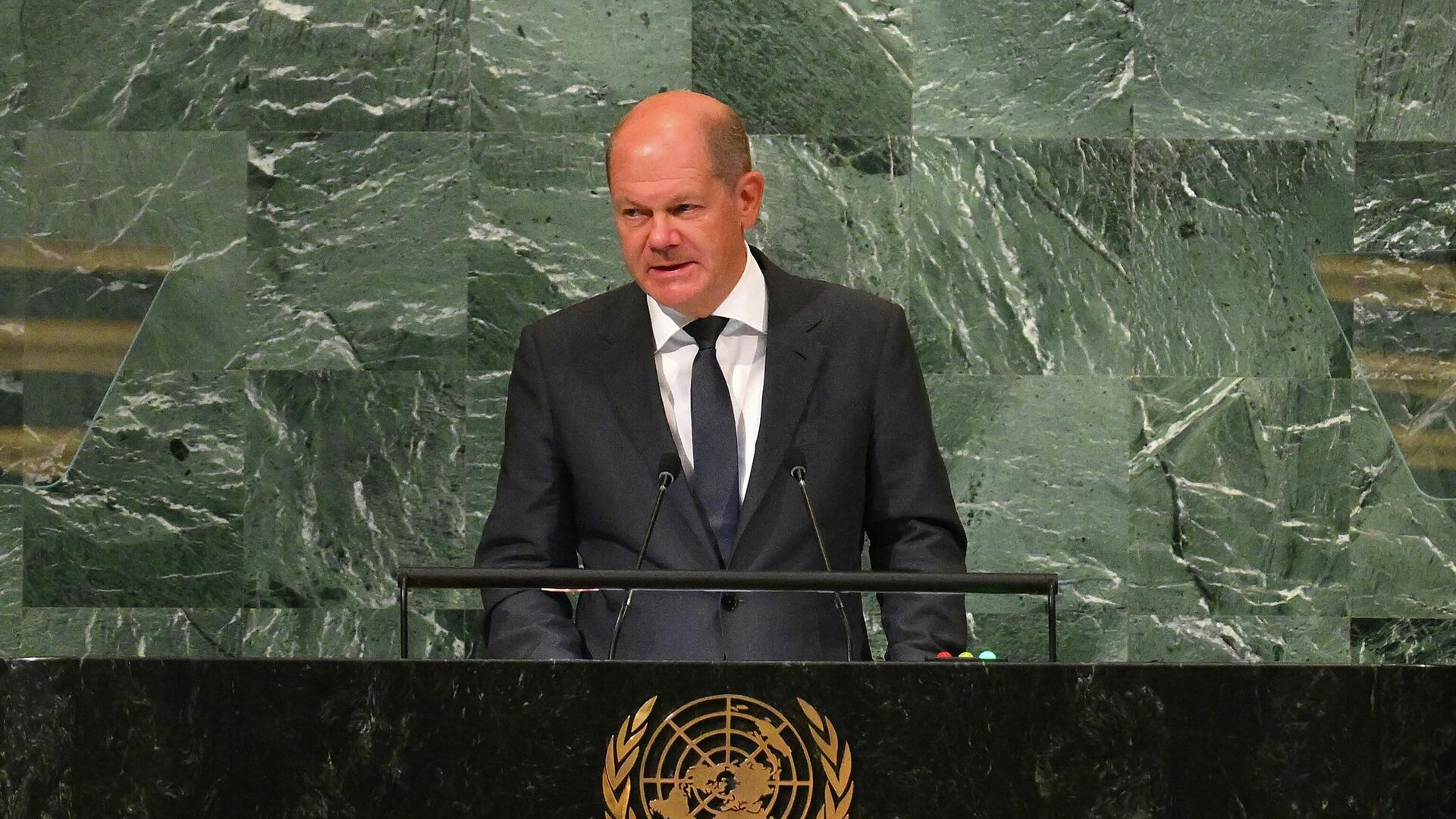 Канцлер Германии Олаф Шольц выступает на 77-й сессии Генеральной Ассамблеи ООН в штаб-квартире ООН в Нью-Йорке - اسپوتنیک افغانستان  , 1920, 21.09.2022
