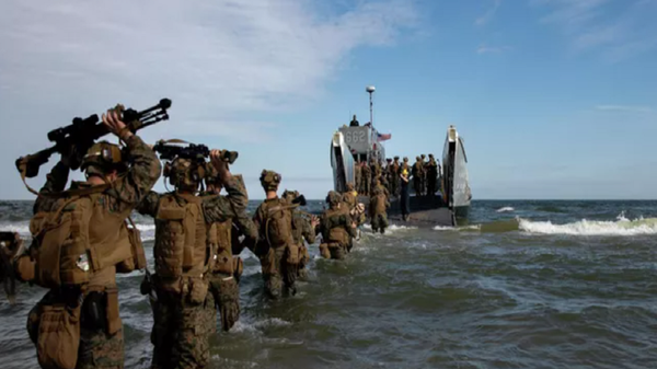 Морские пехотинцы США во время совместных учений НАТО BALTOPS 22 в Устке, Польша - اسپوتنیک افغانستان  