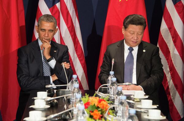 دوست داران قهوه در سیاست؛ باراک اوباما، رئیس جمهور ایالات متحده  با شی جین شینگ، رئیس جمهور چین. - اسپوتنیک افغانستان  