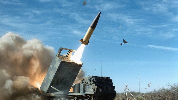 Оперативно-тактический ракетный комплекс США производства Lockheed Martin с баллистической ракетой MGM-140 ATACMS - اسپوتنیک افغانستان  