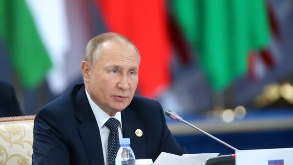 Президент РФ Владимир Путин на VI саммите Совещания по взаимодействию и мерам доверия в Азии, Астана - اسپوتنیک افغانستان  