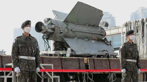 Обломки северокорейской ракеты SA-5 у Министерства обороны в Сеуле, Южная Корея - اسپوتنیک افغانستان  
