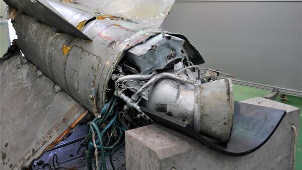 Обломки северокорейской ракеты SA-5, обнаруженные в Восточном море вблизи территориальных вод Южной Кореи - اسپوتنیک افغانستان  
