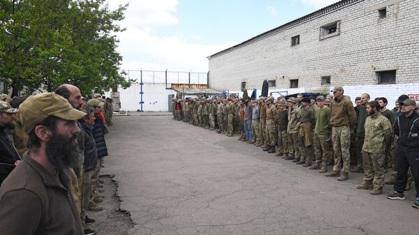 Украинские военнопленные в исправительном учреждении ДНР - اسپوتنیک افغانستان  