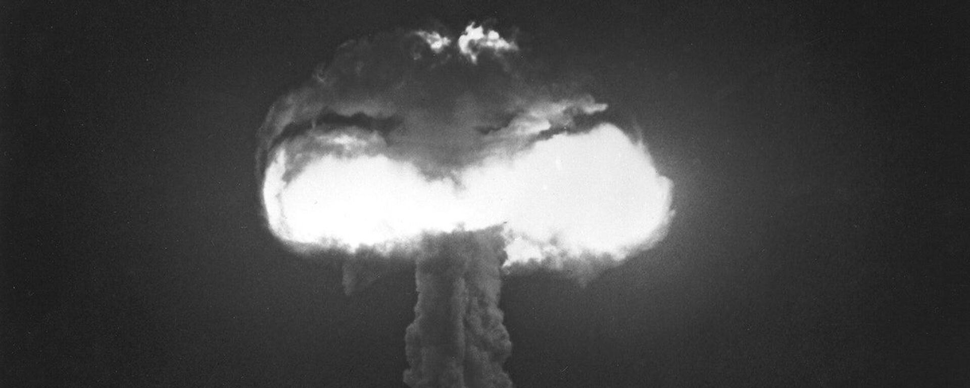 Испытание Hood на ядерном полигоне в Неваде, 5 июля 1957 года - اسپوتنیک افغانستان  , 1920, 08.12.2022