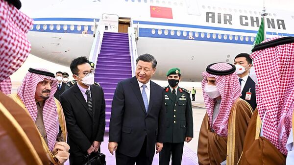 Председатель КНР Си Цзиньпин во время визита в Саудовскую Аравию - اسپوتنیک افغانستان  