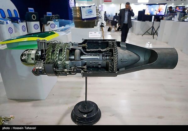 در تصویر قطعات تخنیکی سیستم هواپیما را مشاهده می کنید. - اسپوتنیک افغانستان  