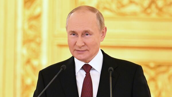 پوتین برای شرکت در اجلاس های سران سیکا و روسیه و آسیای مرکزی وارد آستانه شد  - اسپوتنیک افغانستان  