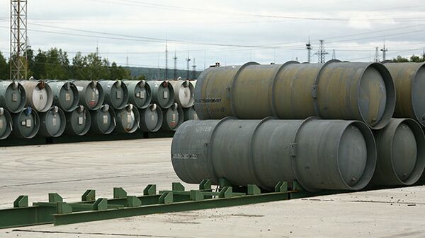 Barrels for depleted uranium hexafluoride, a compound used in the uranium enrichment process - اسپوتنیک افغانستان  