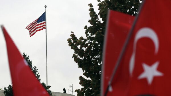 Американский флаг на здании посольства США в Анкаре - اسپوتنیک افغانستان  