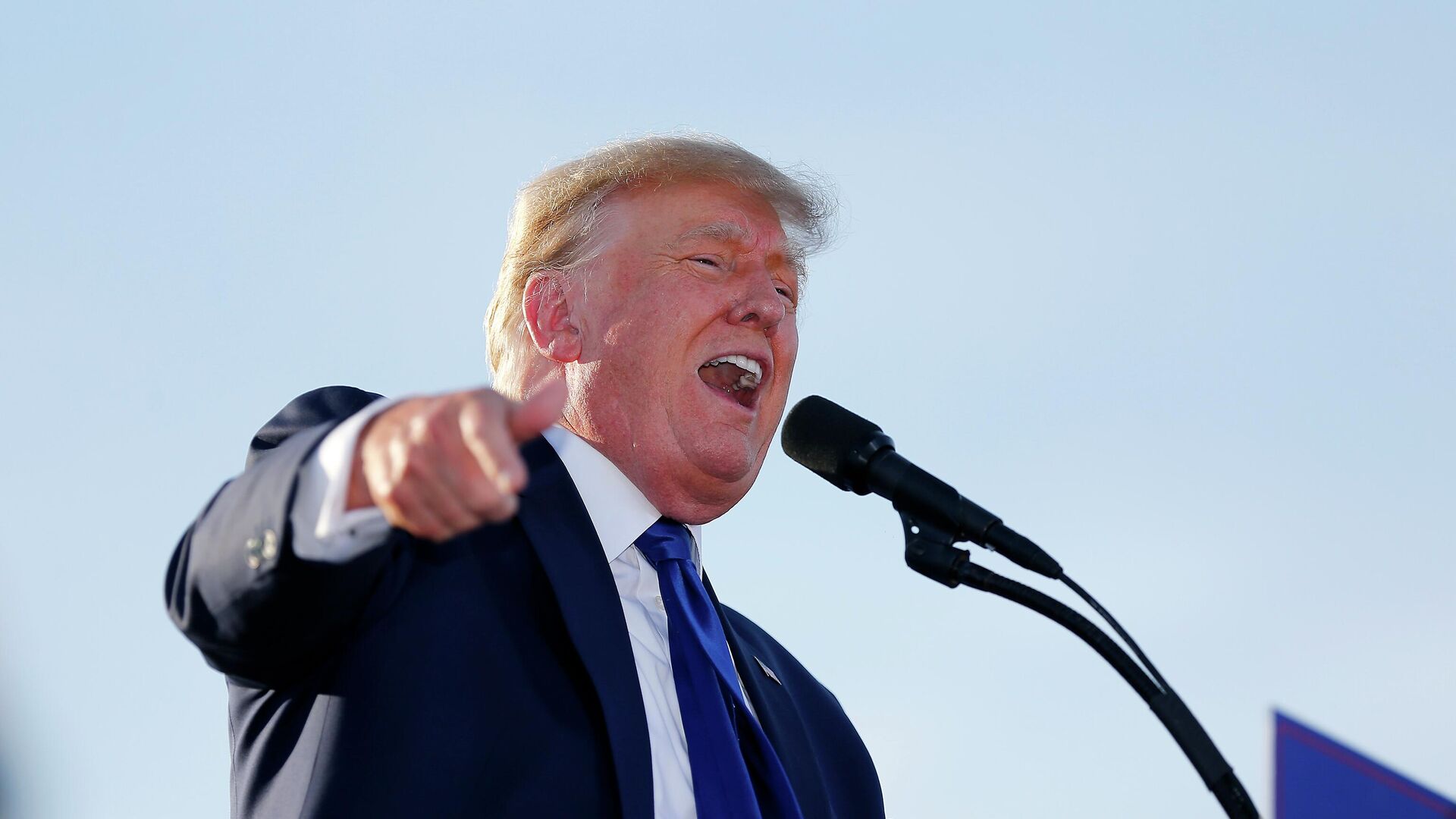 Former President Donald Trump speaks at a rally at the Delaware County Fairgrounds, Saturday, April 23, 2022, in Delaware, Ohio, to endorse Republican candidates ahead of the Ohio primary on May 3. - اسپوتنیک افغانستان  , 1920, 09.01.2023