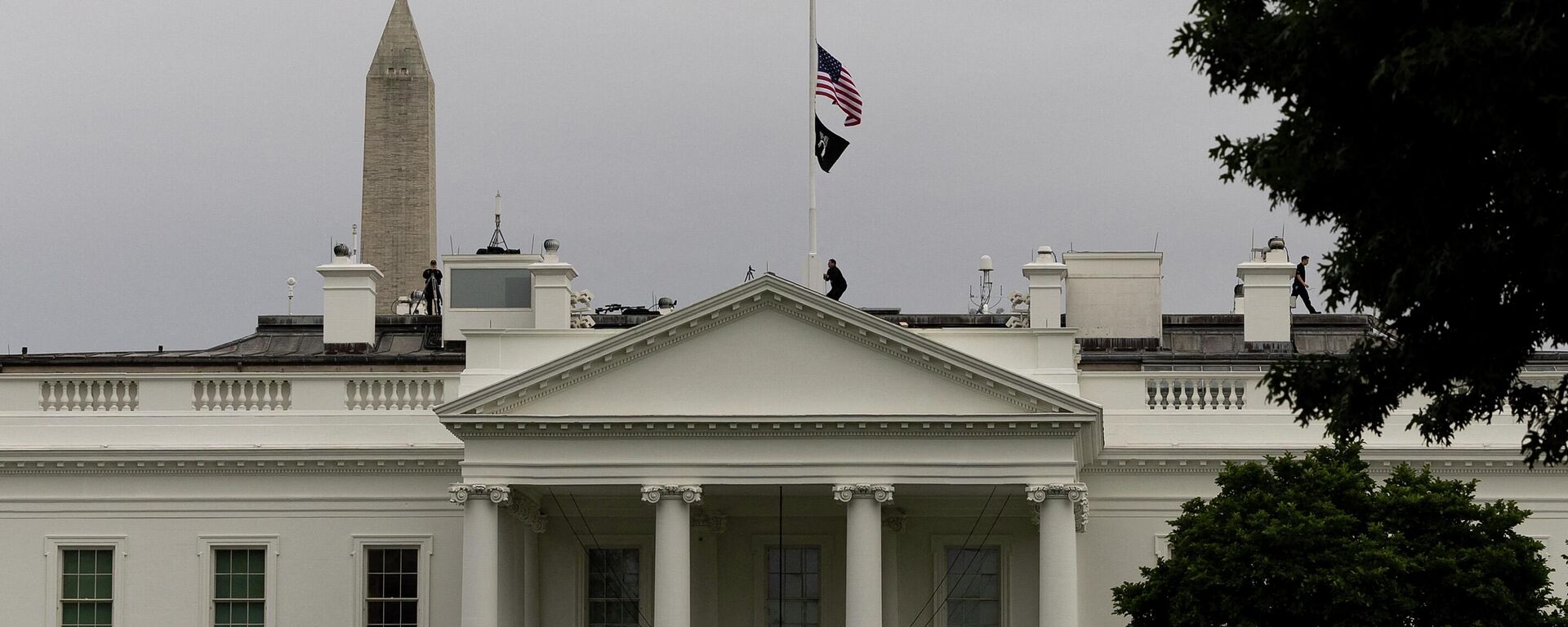 Спущенный флаг на Белом доме в Вашингтоне  - اسپوتنیک افغانستان  , 1920, 18.01.2023