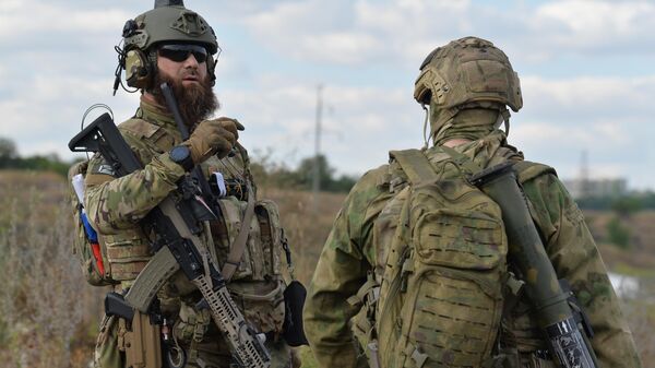 Российские военные в освобожденном Лисичанске - اسپوتنیک افغانستان  